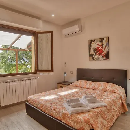 Awesome In With Wifi Holiday home *